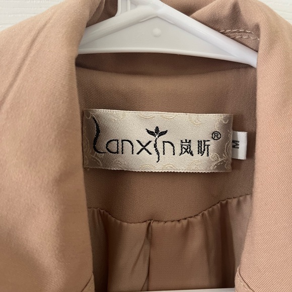 Lanxin Classic Tan Coat - Picture 7 of 7
